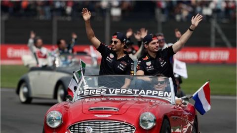 Checo Pérez queda tercero en el GP de México; el campeón fue Max Verstappen
