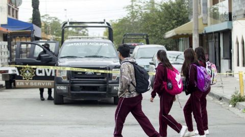 Cuatro ataques de alumnos con cuchillo consternan a México