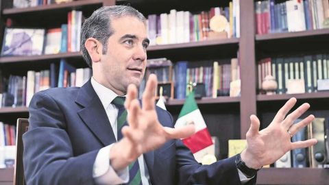 Lorenzo Córdova responde a AMLO: 'INE está por encima de los actores políticos'