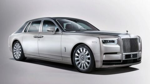 El Príncipe de Arabia Saudita regalará un Rolls-Royce a cada jugador de fútbol