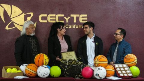 El INDEBC apoya con material deportivo a CECyTE