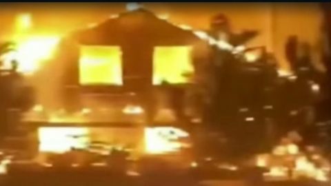 Video: Incendio consume restaurante en el Valle de Guadalupe