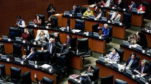 Senado avala cláusula de ''vida eterna'' para Verde y PT, aliados de Morena