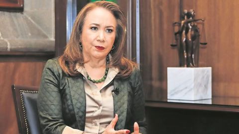 ''Mi tesis es original'': Ministra Esquivel Mossa denuncia plagio de su tesis