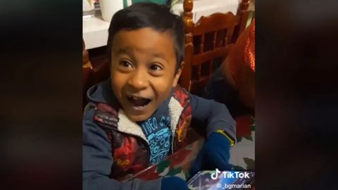 ¡Sí va! Chucho se emociona en TikTok con invitación a concierto de Amanda Miguel