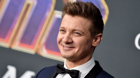 Jeremy Renner (Hawkeye) de Marvel en estado crítico tras accidente en la nieve