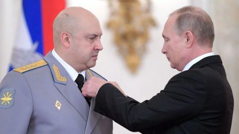 Putin destituye a comandante de las fuerzas rusas en Ucrania