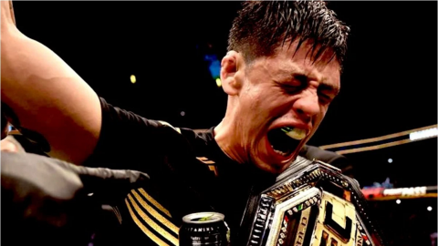 Brandon Moreno conquista el campeonato mosca de la UFC