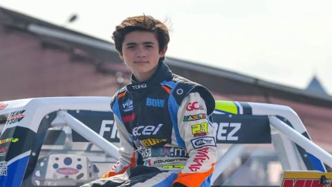 Muere a los 17 años piloto mexicano de NASCAR en accidente de tránsito