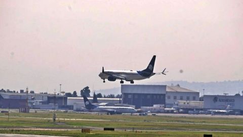 AMLO asegura que continuará con su plan de cabotaje aéreo en el país