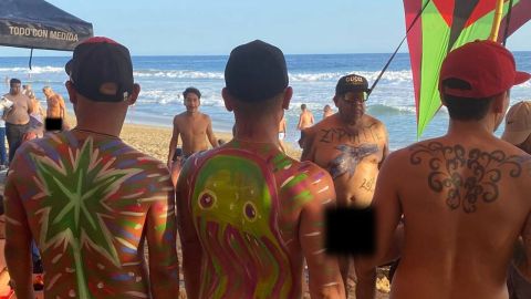 Arranca Festival Nudista de Zipolite con más de 3 mil asistentes tras pandemia