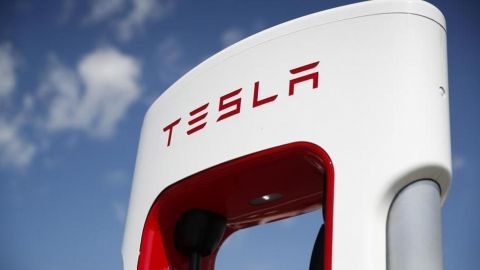 Tesla anuncia vacantes de empleo en su llegada a México