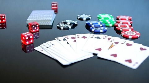 ChatGPT para jugar al póker: ¿Se puede ganar usando inteligencia artificial?