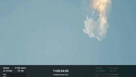 Cohete Starship de SpaceX explota en el aire en su primer vuelo de prueba