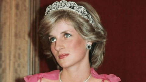 Según la IA, así se vería Lady Di como reina en la coronación de Carlos III