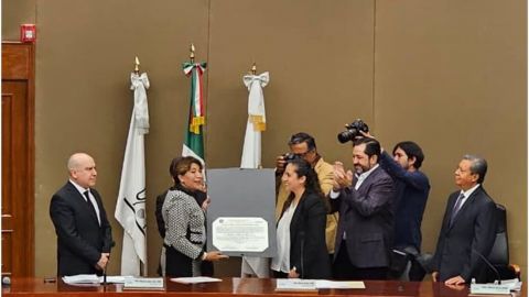 Delfina Gómez recibe constancia como gobernadora electa del Estado de México