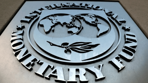 Argentina envía misión al FMI y aspira a lograr acuerdo este viernes