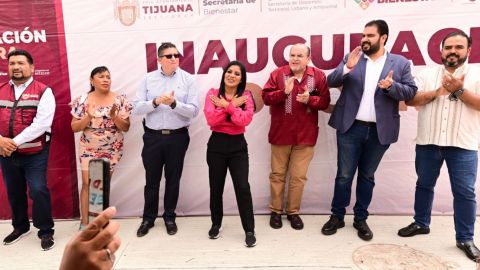 Gobierno de Montserrat Caballero construye calle en delegación Sánchez Taboada