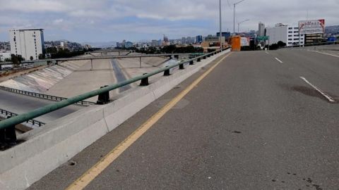 Gobierno de Tijuana realiza trabajos preliminares en puente El Chaparral