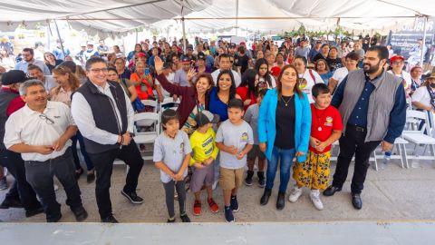 Montserrat Caballero beneficia a tijuanenses con pavimentación en La Presa ALR