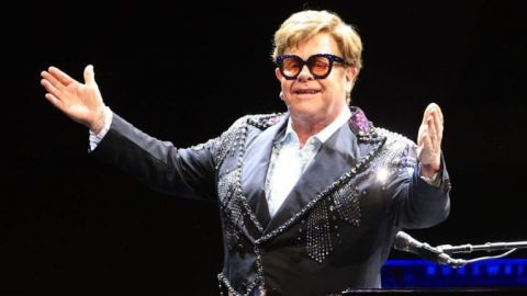 Elton John es hospitalizado después de accidente en su hogar