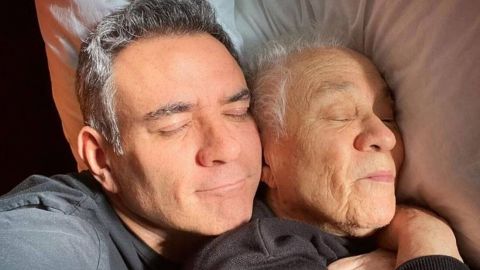 Héctor Sandarti de luto, muere su madre a cuatro días de cumplir 90 años