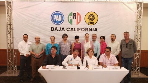 Firman carta de intención para construir alianza PAN, PRI y PRD