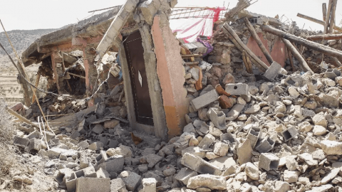 Autoridades elevan a 2 mil 901 el número de muertos por terremoto en Marruecos