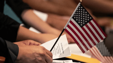 PIB de población latina en EU sería la quinta economía del mundo, revela estudio