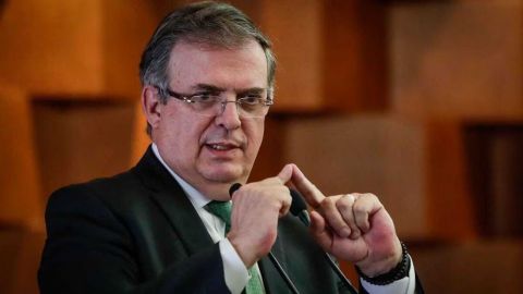 Dante Delgado deja abierta la posibilidad de ir con Ebrard como candidato de MC