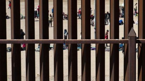 Gobierno de EU asegura a México que se opone a construcción de muro fronterizo