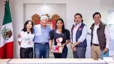 Alcaldesa Montserrat Caballero entregó donativo a Fundación Castro-Limón