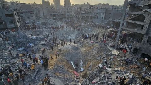 Ataque aéreo israelí mata a 145 palestinos refugiados en Hospital de Gaza