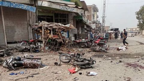 Cinco muertos en Pakistán por un atentado con bomba contra la policía
