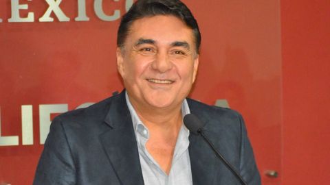 Jesús Alejandro Ruiz Uribe se registra para llegar al Senado por Morena
