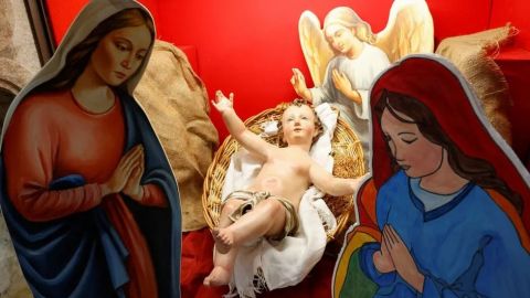 Nacimiento con dos mujeres indigna a conservadores en Italia
