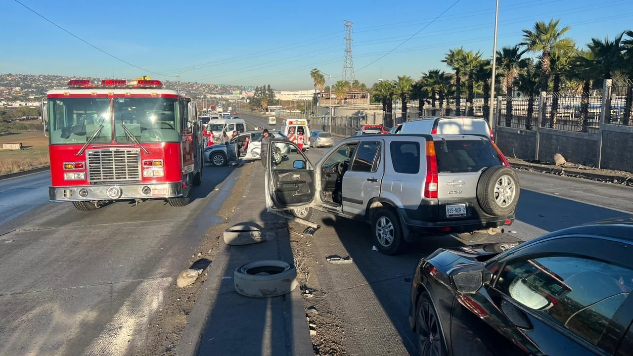 Accidente múltiple deja una persona sin vida y 5 lesionados