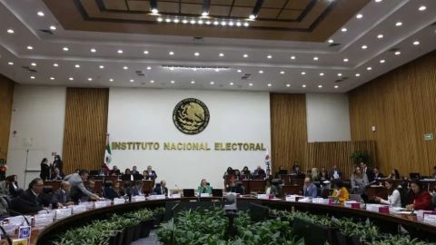 INE define sedes y formatos para debates presidenciales