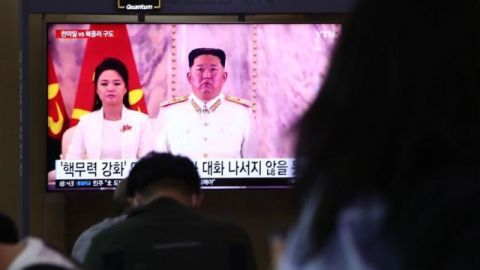 Corea del Norte condena a dos jóvenes por ver y difundir K-Dramas