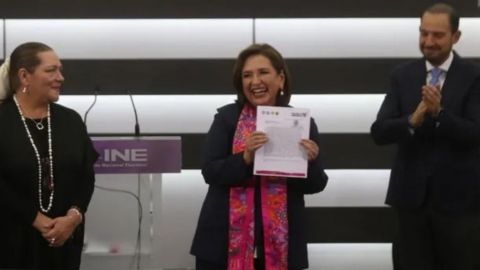 Xóchitl Gálvez se registra ante el INE como candidata a la Presidencia en 2024