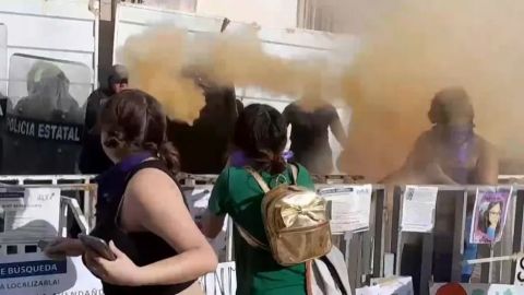 Detienen a más de 10 mujeres durante protestas del 8M en Zacatecas