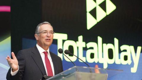 Salinas Pliego celebra fallo de la Corte a favor de Total Play