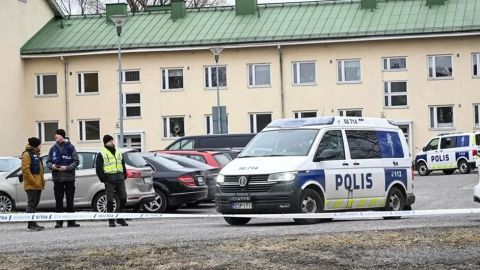 Niño de 12 años mata a compañero y deja heridos a dos más en Finlandia