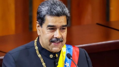 Venezuela cierra embajadas en Ecuador en apoyo a México