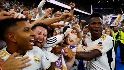 Real Madrid acaricia el título de LaLiga tras derrotar al Barcelona