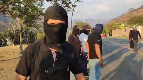 Hombres que detuvieron a Claudia Sheinbaum en Chiapas responden en video
