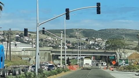 Instalarán semáforos en Nodo Vial El Sauzal para agilizar el tránsito