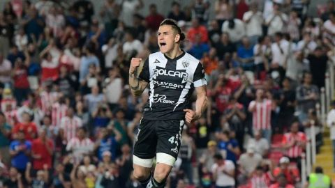 Necaxa derrota en penales a Querétaro y sigue con vida dentro del Play-In