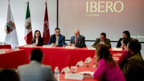 Organiza IBERO Tijuana mesa de diálogo ante el fenómeno de movilidad humana