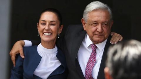 Claudia Sheinbaum y AMLO se encuentran en Palacio Nacional